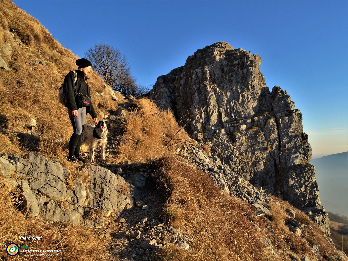 41 Tra i roccioni dello Zuc di Pralongone (1503 m).JPG